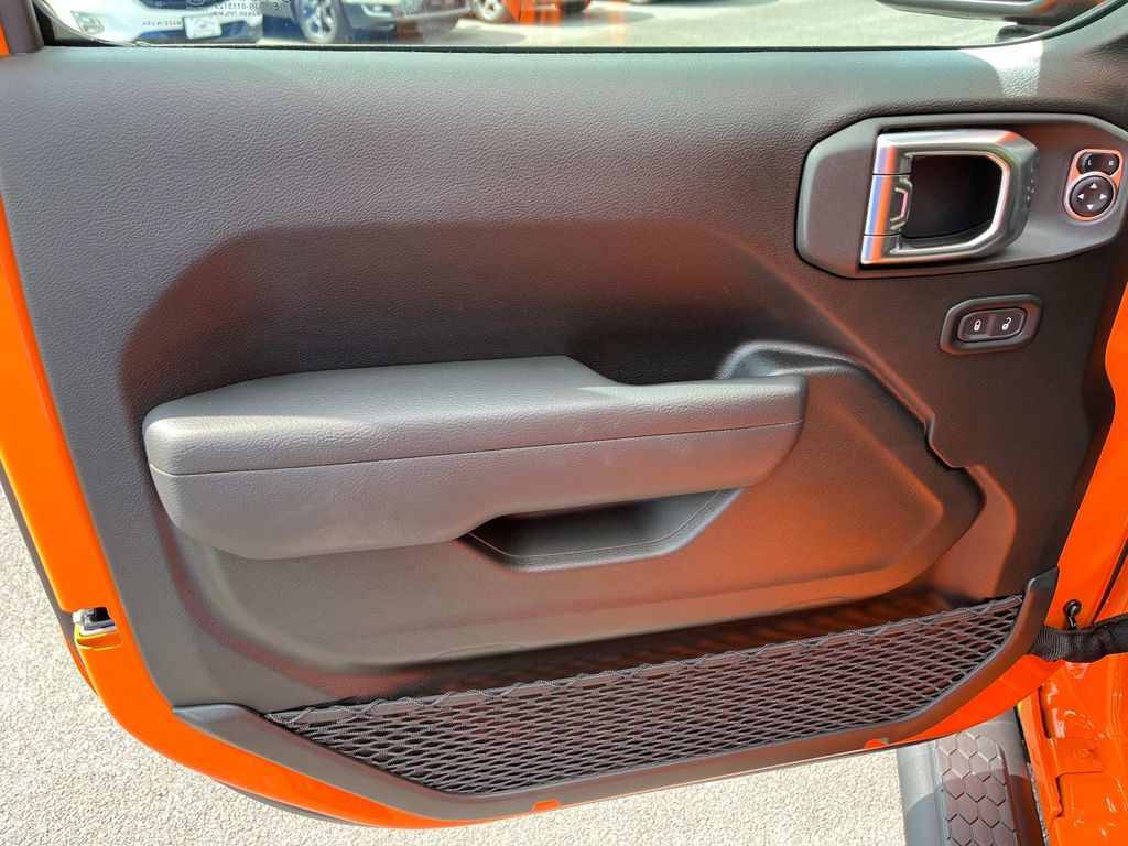 2025 Jeep Wrangler 4-Door Sport S - Photo 20