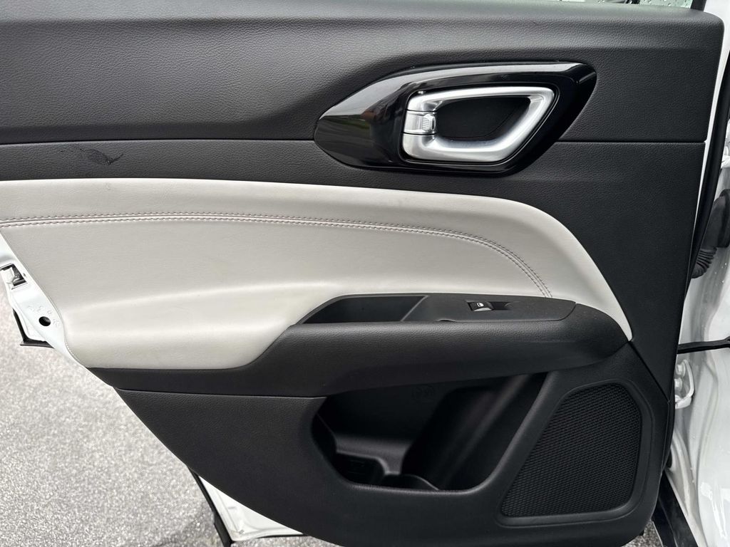 2025 Jeep Compass Limited - Photo 19