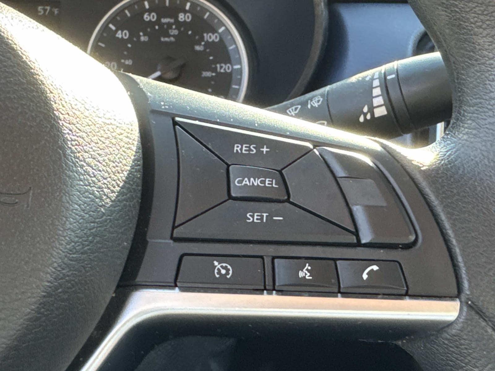 2024 Nissan Versa Sedan SV - Photo 30