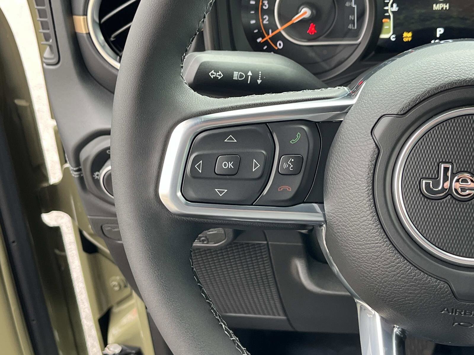 2026 Jeep Wrangler 4-Door Sahara - Photo 21