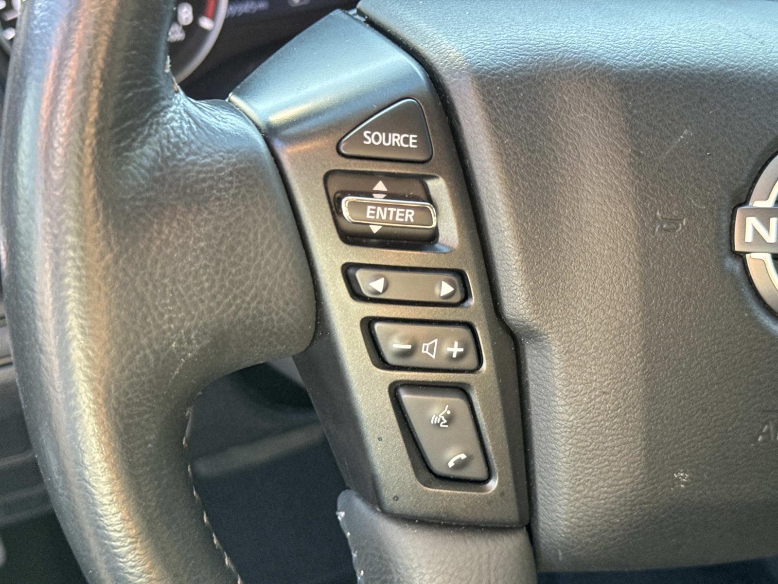 2024 Nissan Frontier SV - Photo 31
