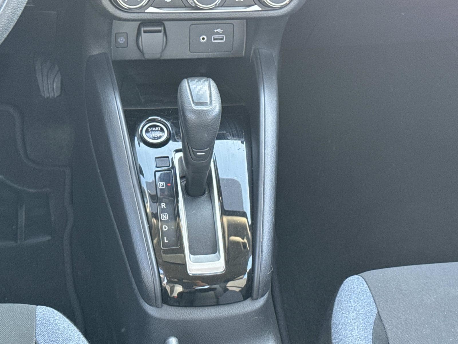 2024 Nissan Versa Sedan SV - Photo 16