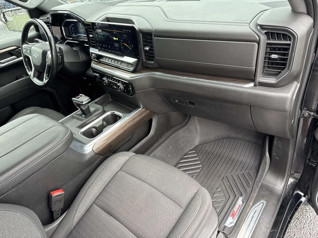 2023 Chevrolet Silverado 1500 RST - Photo 25