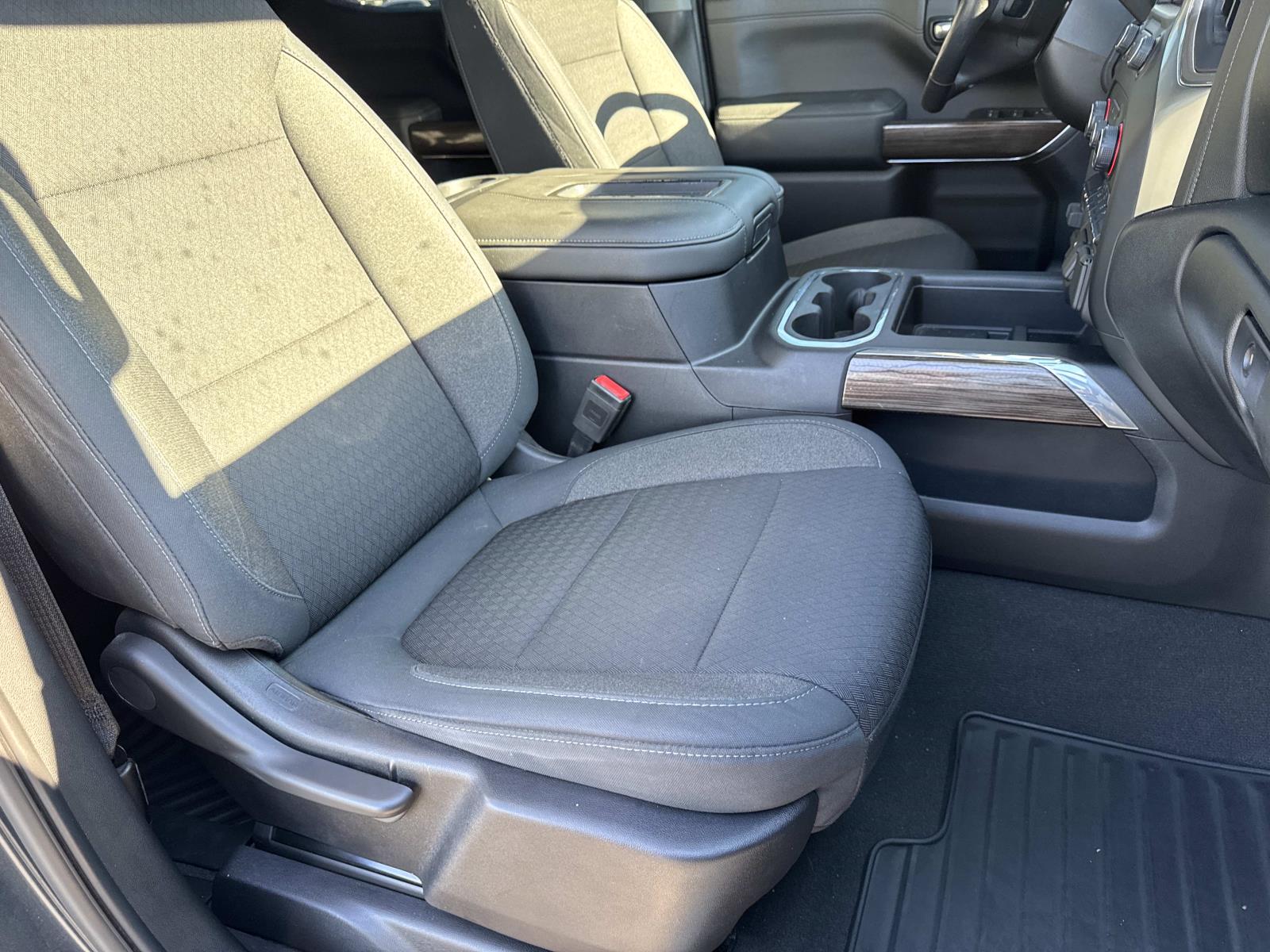 2019 Chevrolet Silverado 1500 RST - Photo 25