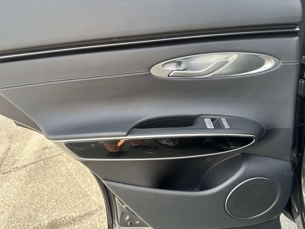 2025 GENESIS GV70 Standard - Photo 20
