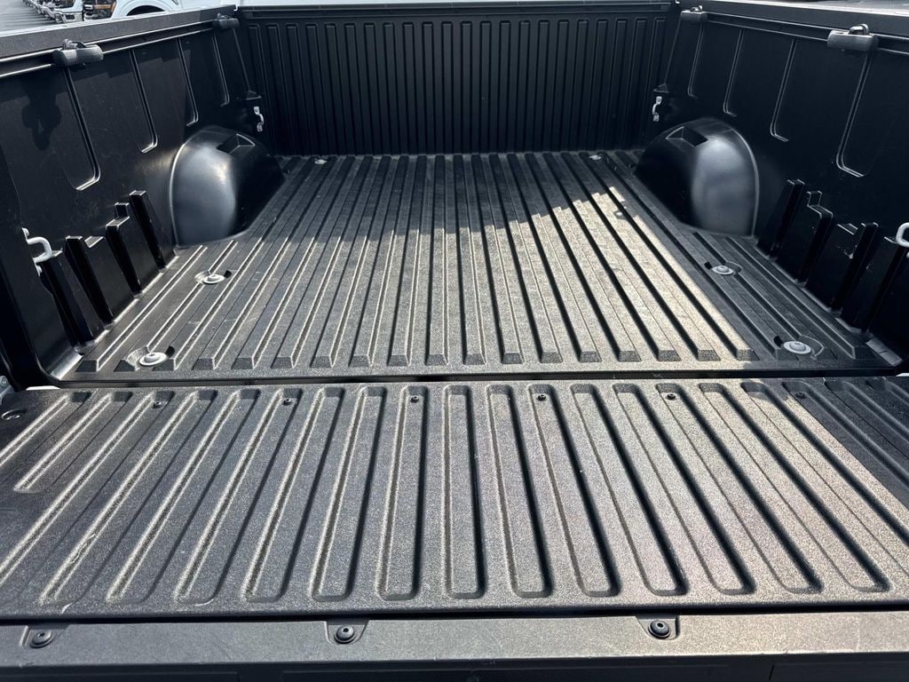 2024 Toyota Tundra SR5 - Photo 12