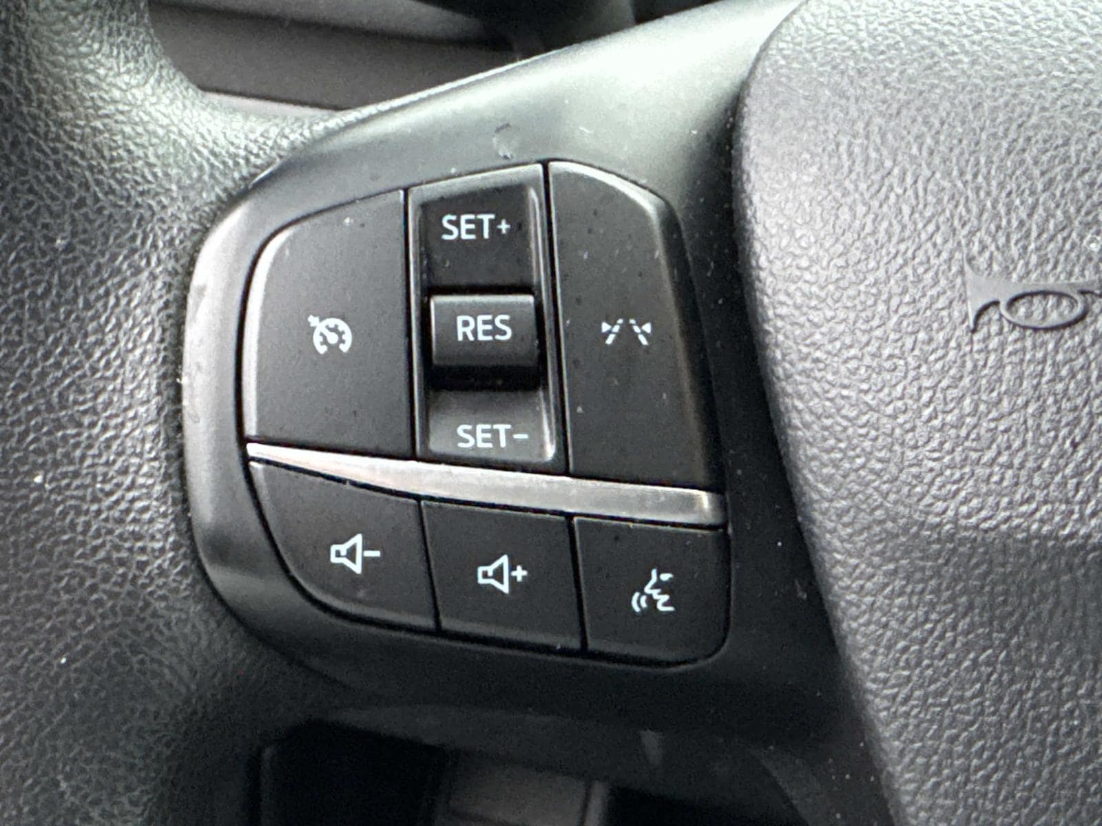2025 Ford Escape Active - Photo 30