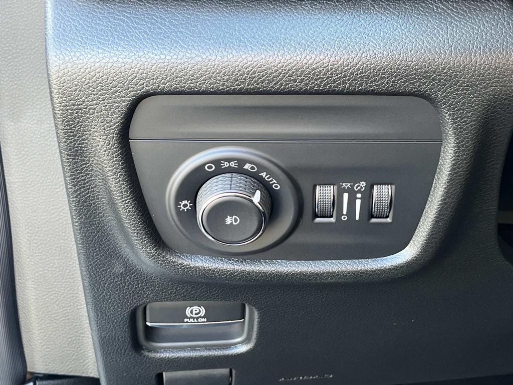 2025 Jeep Grand Cherokee Limited - Photo 24