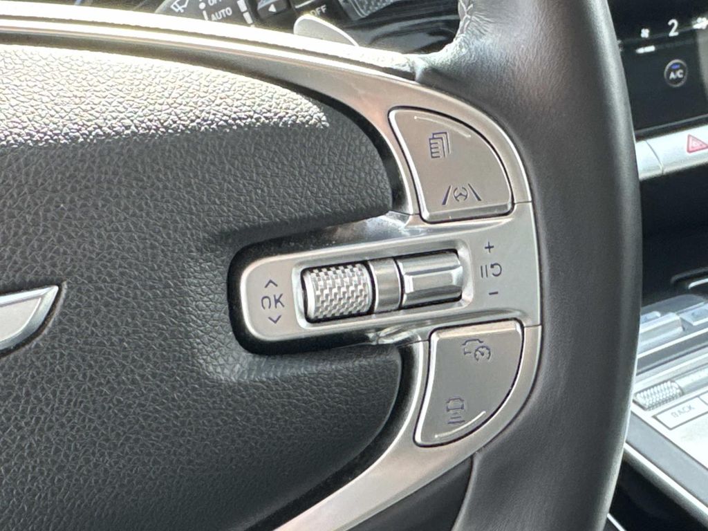 2025 GENESIS GV70 Standard - Photo 34