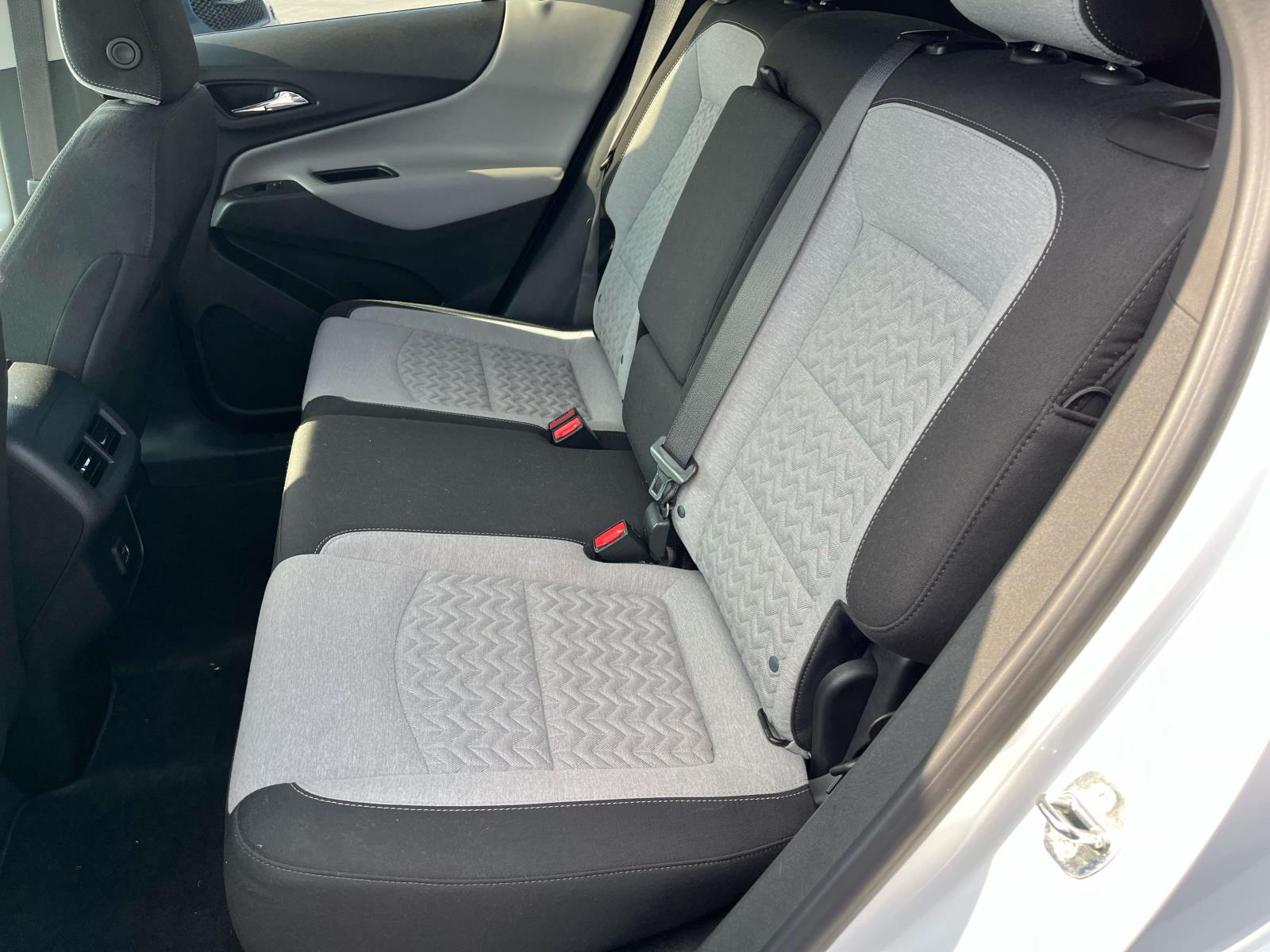 2023 Chevrolet Equinox LS - Photo 19