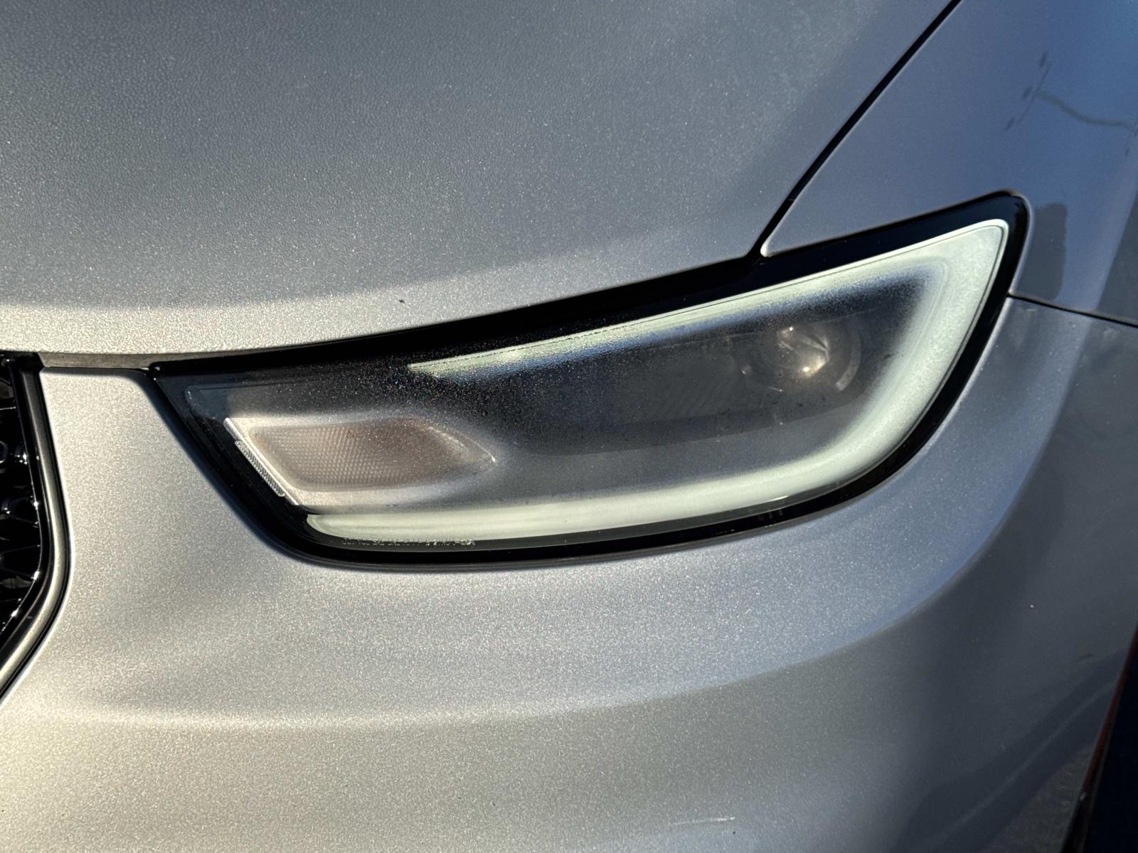 2026 Chrysler Pacifica Limited - Photo 9