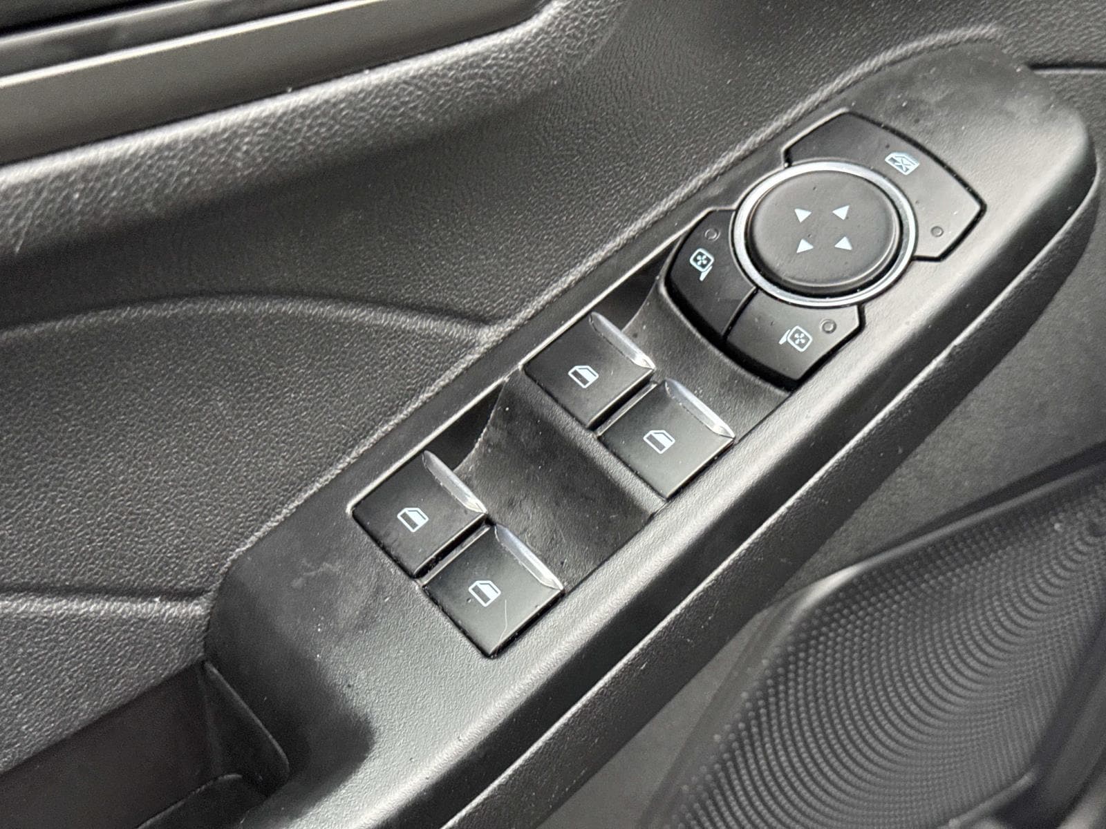 2025 Ford Escape Active - Photo 27