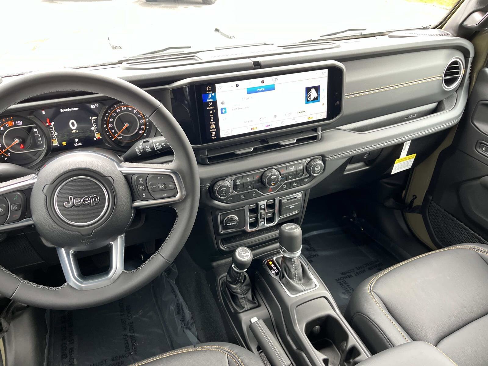 2026 Jeep Wrangler 4-Door Sahara - Photo 13