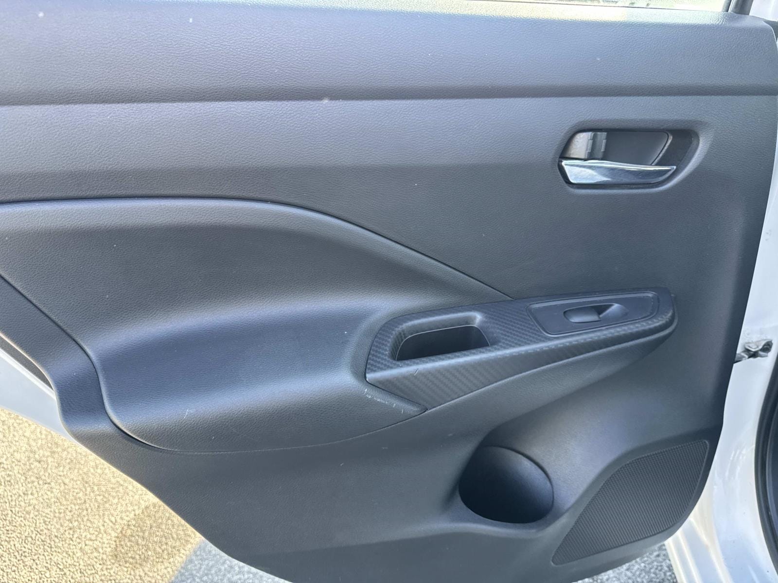 2024 Nissan Versa Sedan SV - Photo 19
