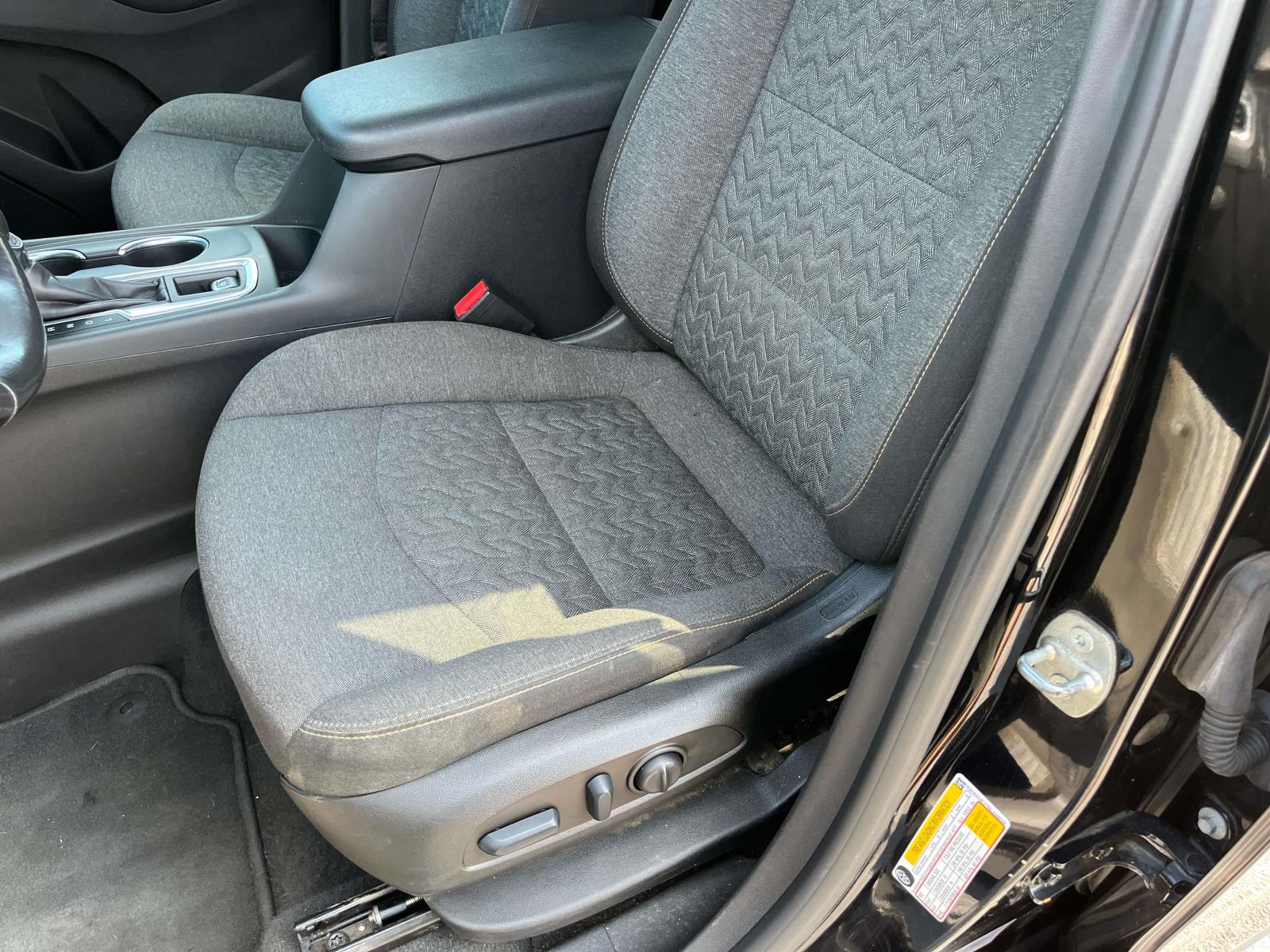 2022 Chevrolet Equinox LT - Photo 29