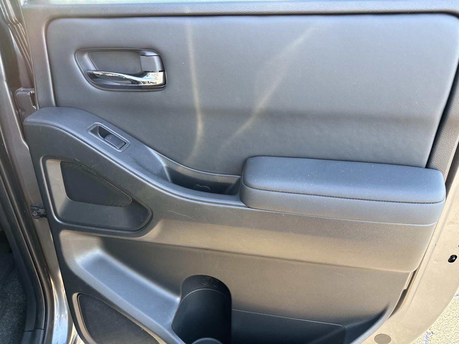 2024 Nissan Frontier SV - Photo 21