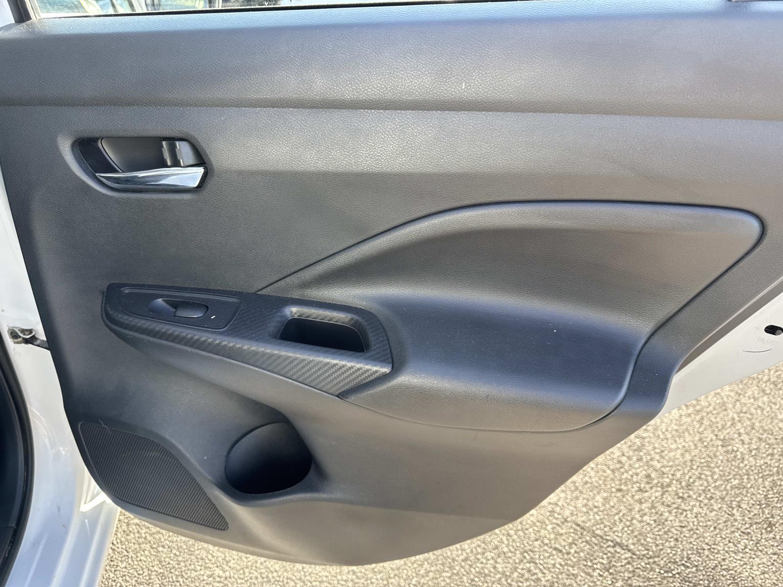 2024 Nissan Versa Sedan SV - Photo 21