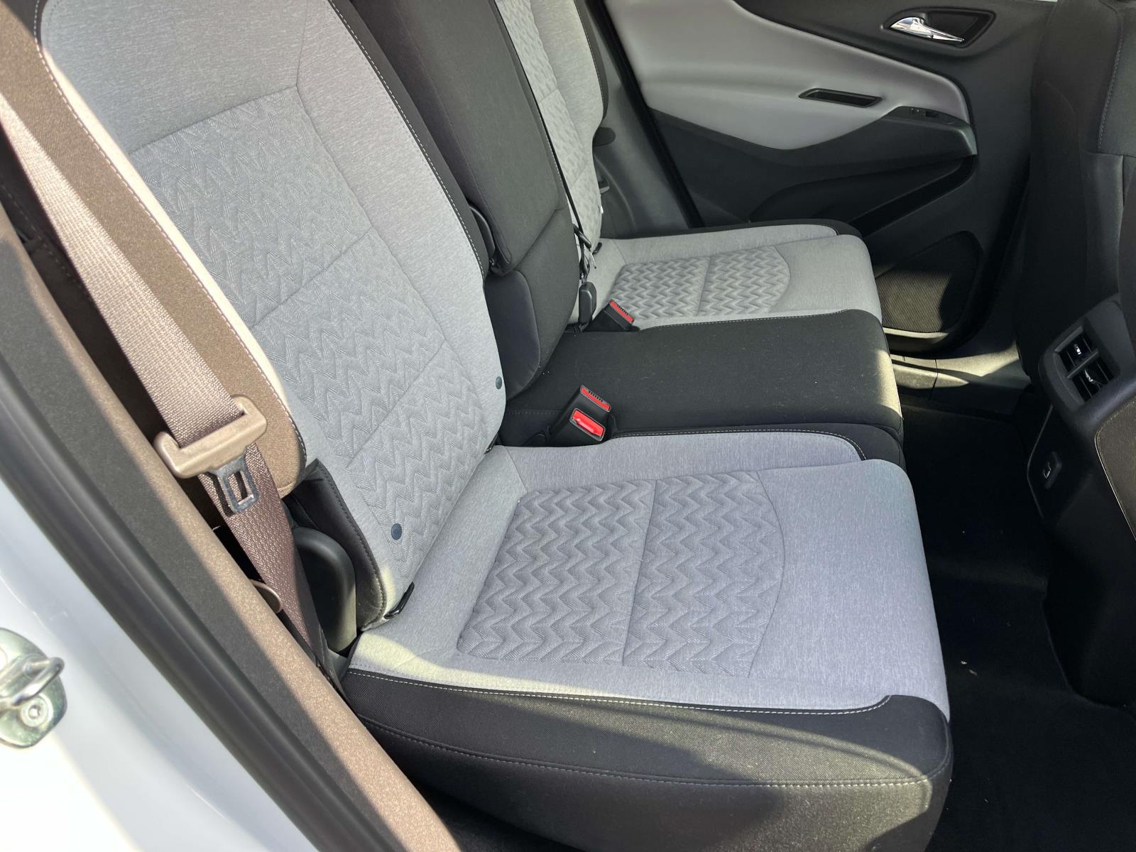 2023 Chevrolet Equinox LS - Photo 22