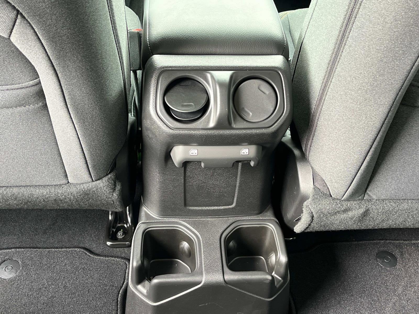 2025 Jeep Wrangler 4-Door Sport S - Photo 16