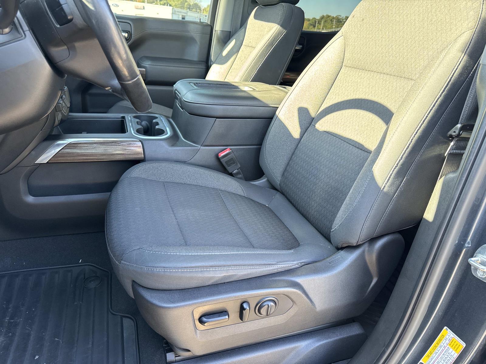 2019 Chevrolet Silverado 1500 RST - Photo 28