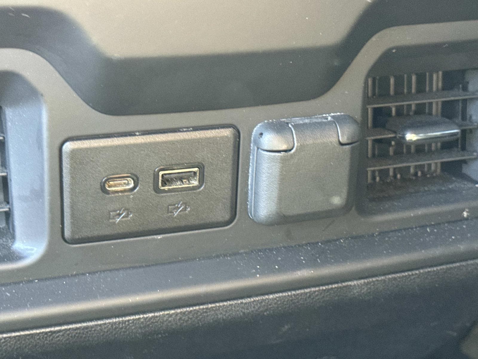 2019 Chevrolet Silverado 1500 RST - Photo 18
