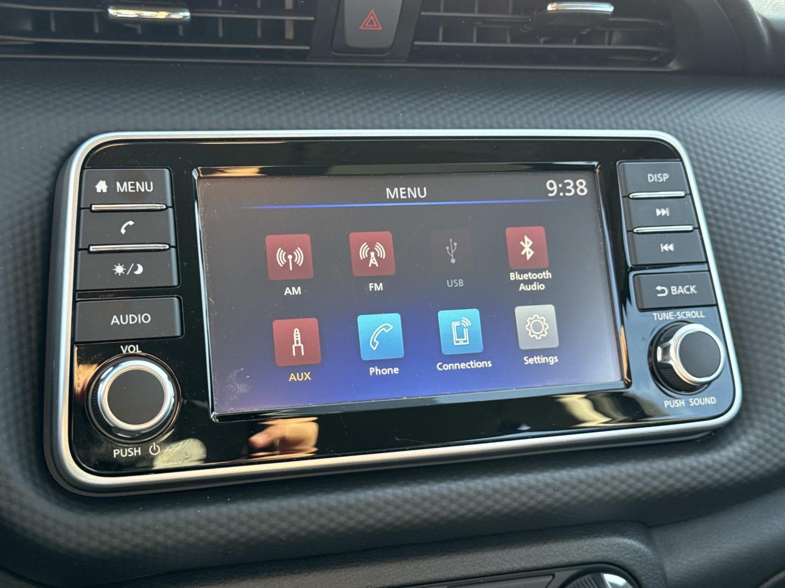 2025 Nissan KICKS PLAY Base - Photo 32