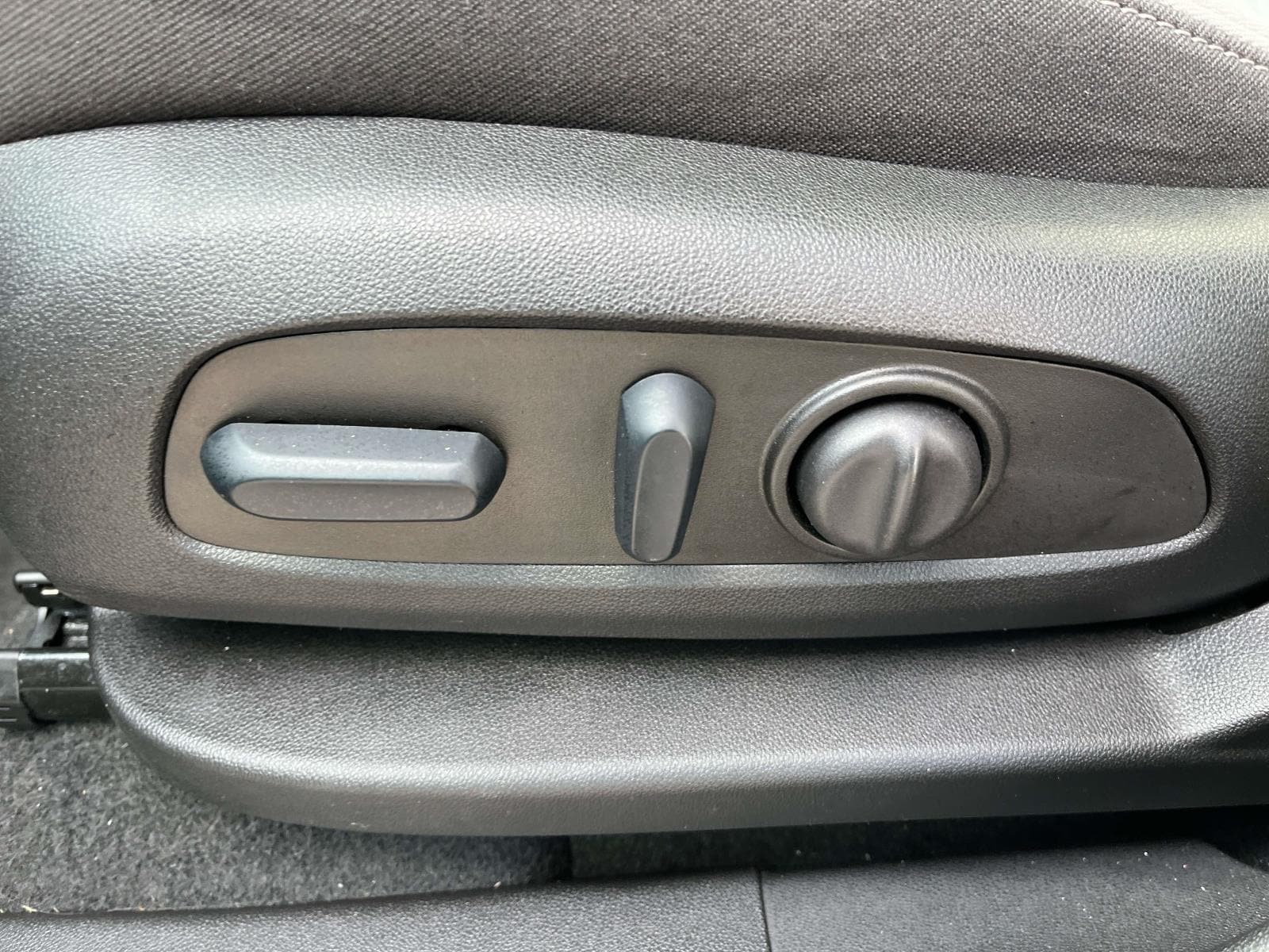 2023 Chevrolet Equinox LS - Photo 29