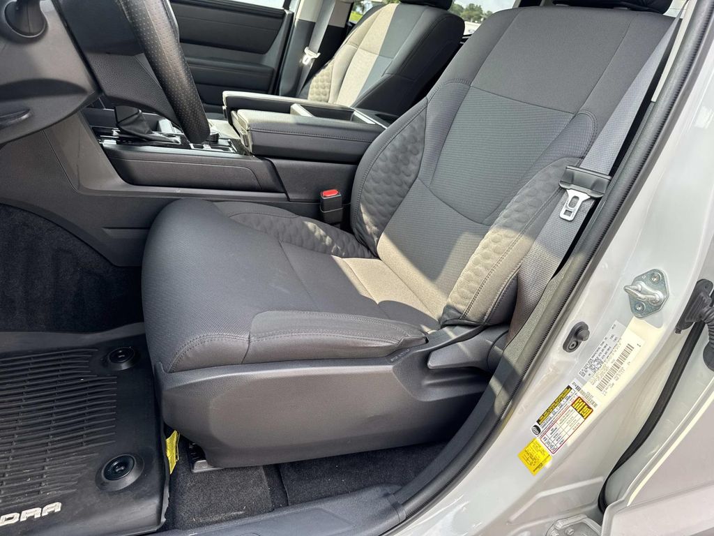 2024 Toyota Tundra SR5 - Photo 28