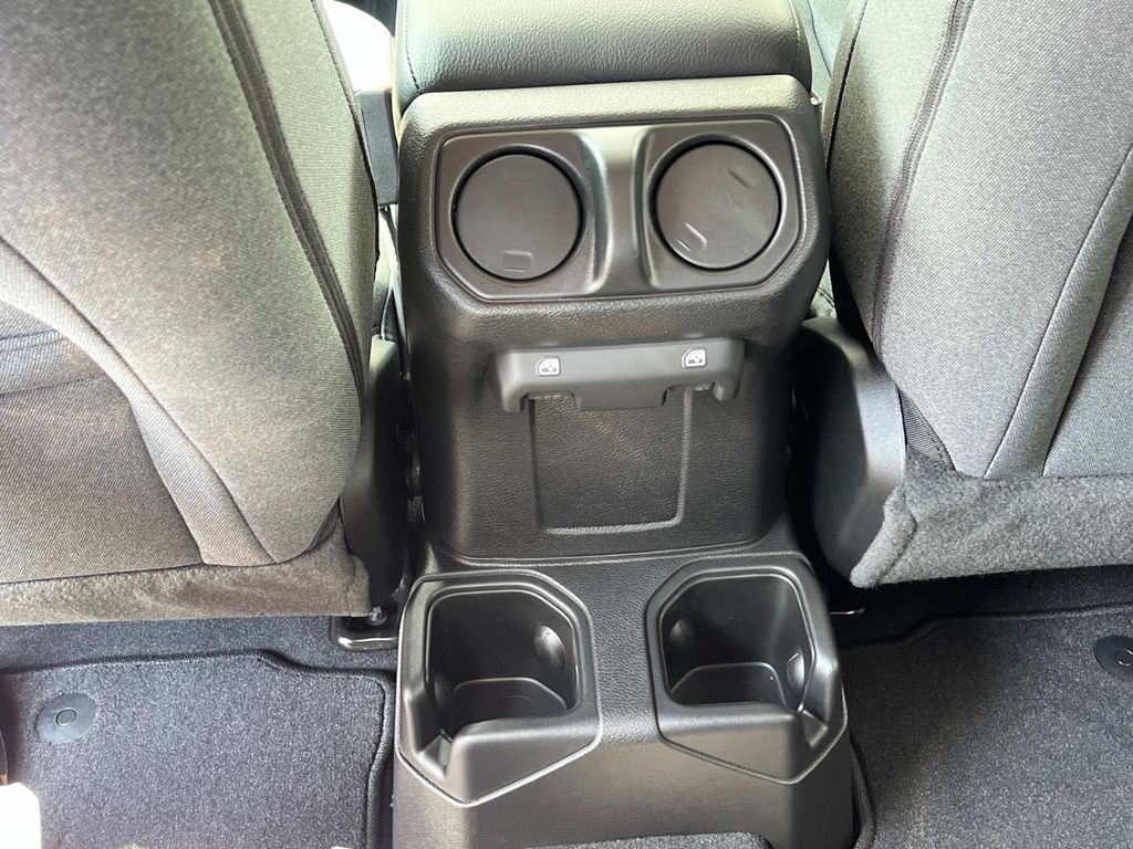 2025 Jeep Wrangler 4-Door Sport S - Photo 16
