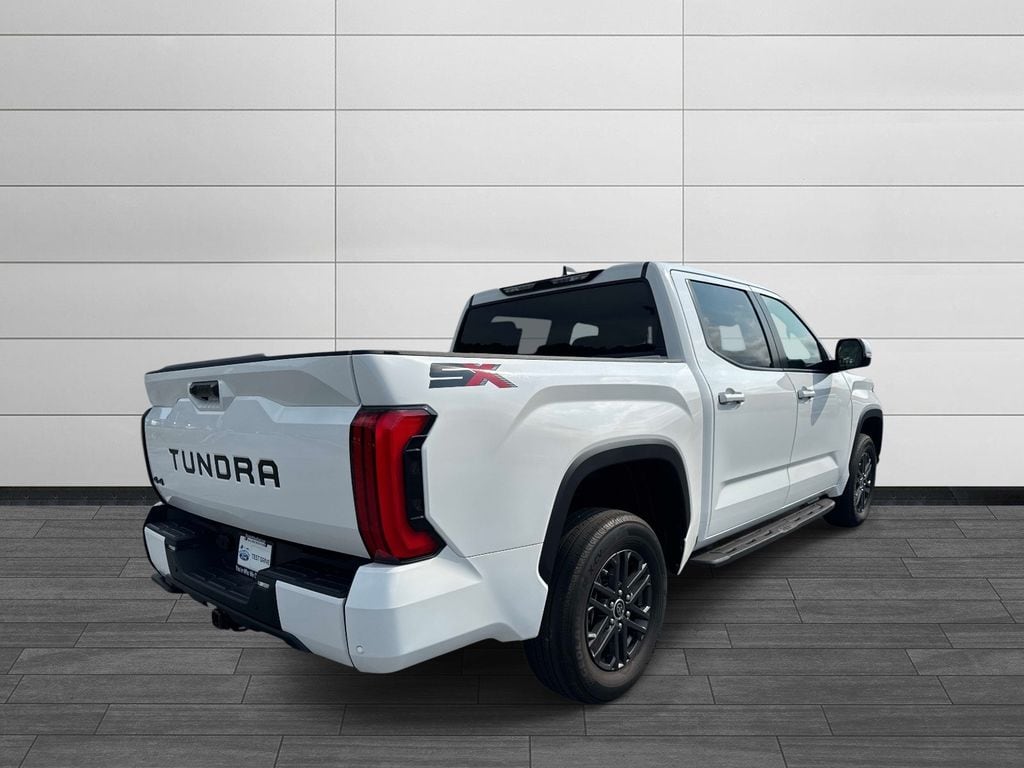 2024 Toyota Tundra SR5 - Photo 3