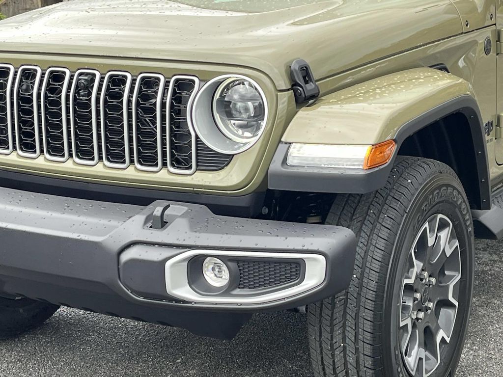 2026 Jeep Wrangler 4-Door Sahara - Photo 10