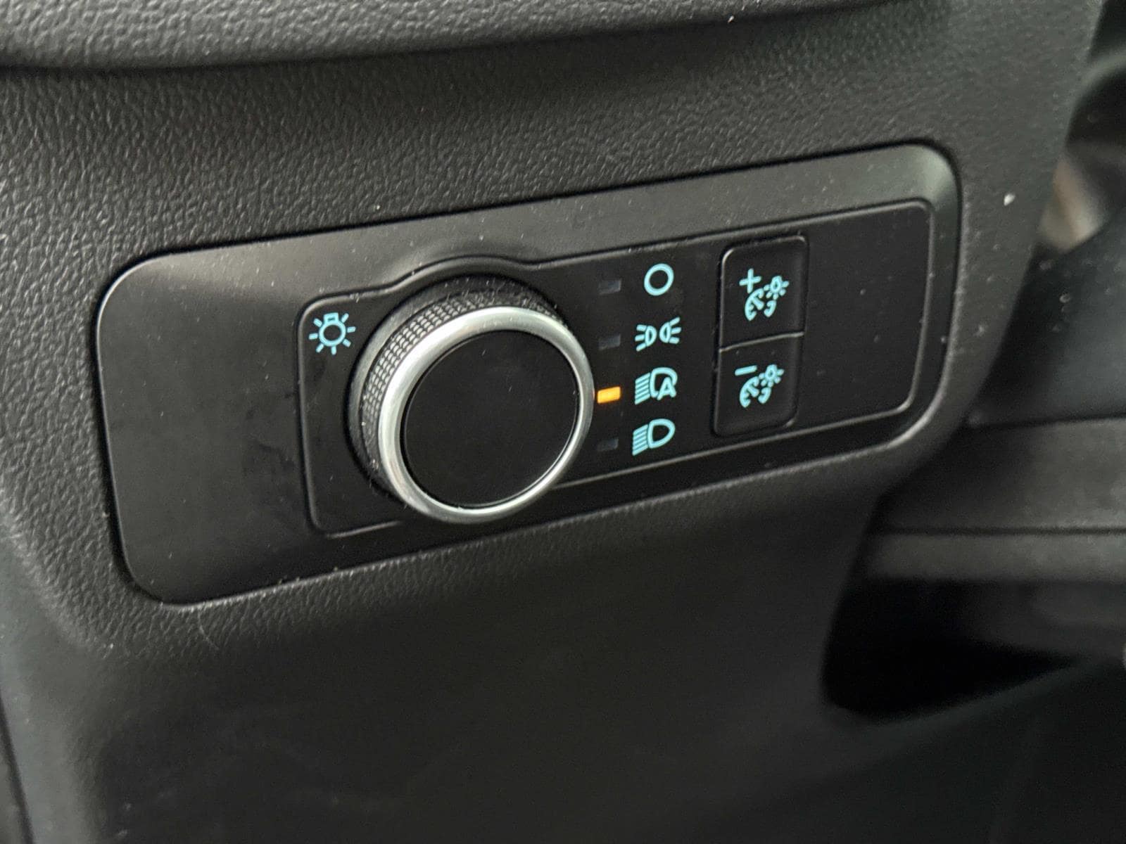 2025 Ford Escape Active - Photo 29