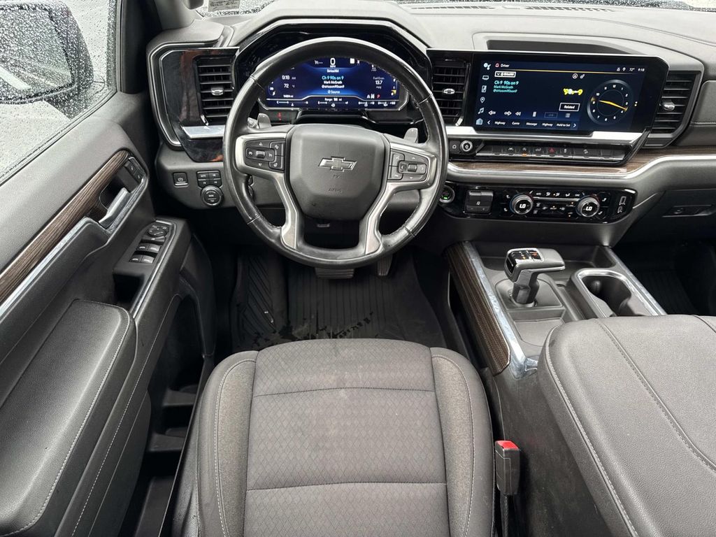 2023 Chevrolet Silverado 1500 RST - Photo 14