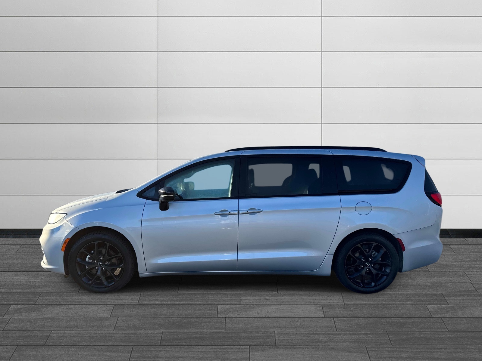 2026 Chrysler Pacifica Limited - Photo 6
