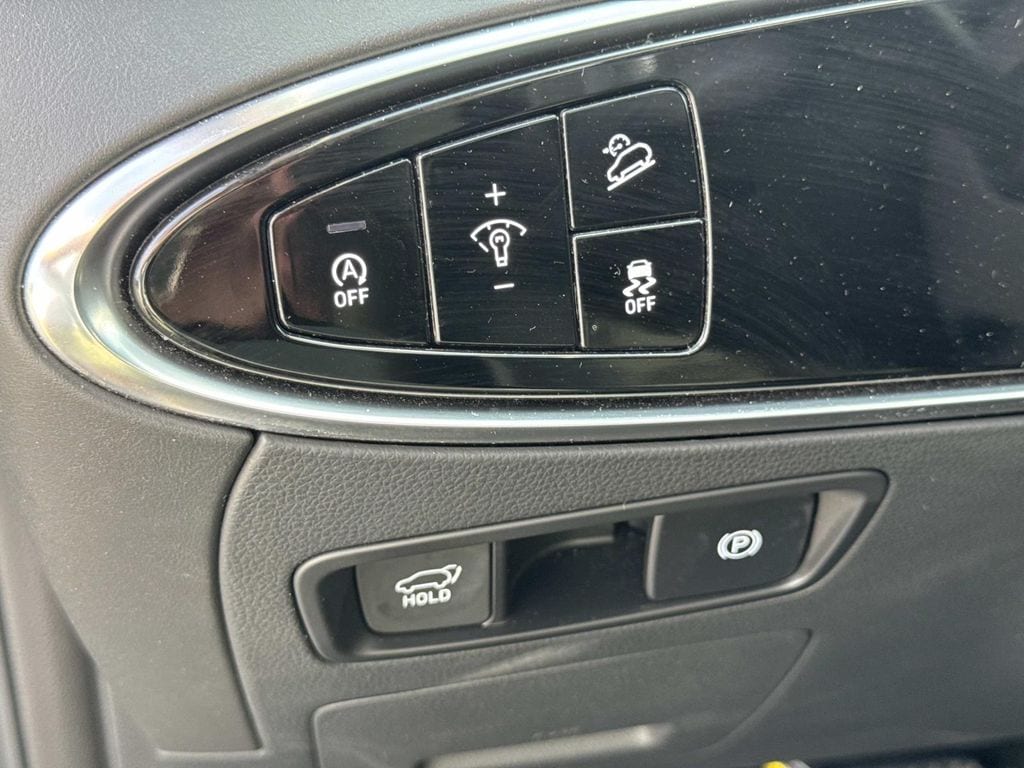 2025 GENESIS GV70 Standard - Photo 32