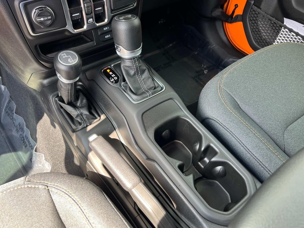 2025 Jeep Wrangler 4-Door Sport S - Photo 26
