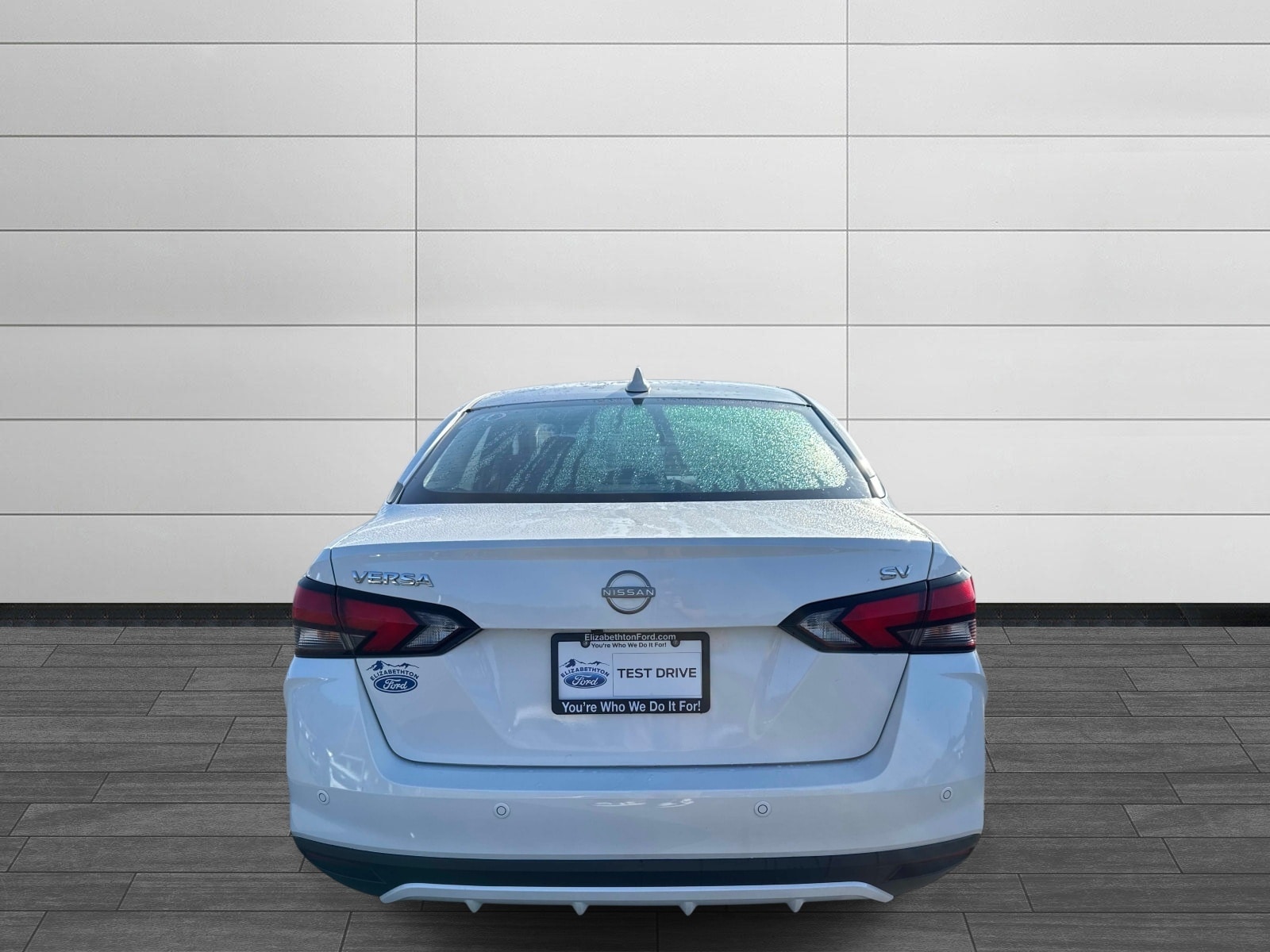 2024 Nissan Versa Sedan SV - Photo 4
