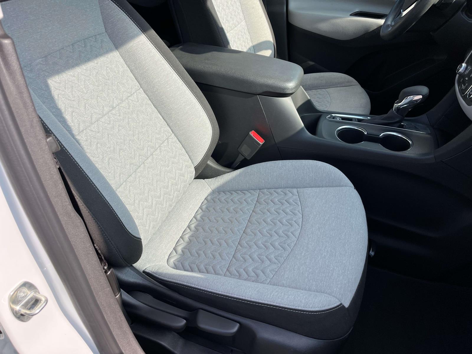 2023 Chevrolet Equinox LS - Photo 25