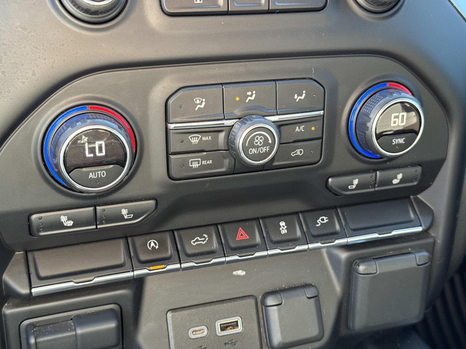 2019 Chevrolet Silverado 1500 RST - Photo 36