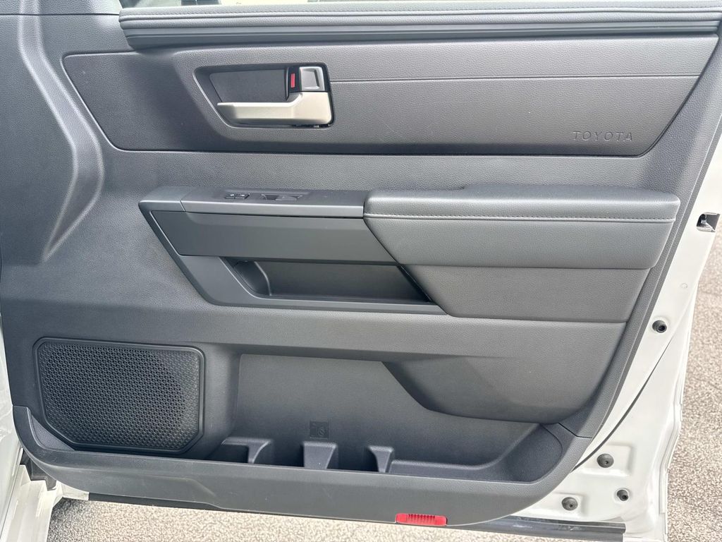 2024 Toyota Tundra SR5 - Photo 23