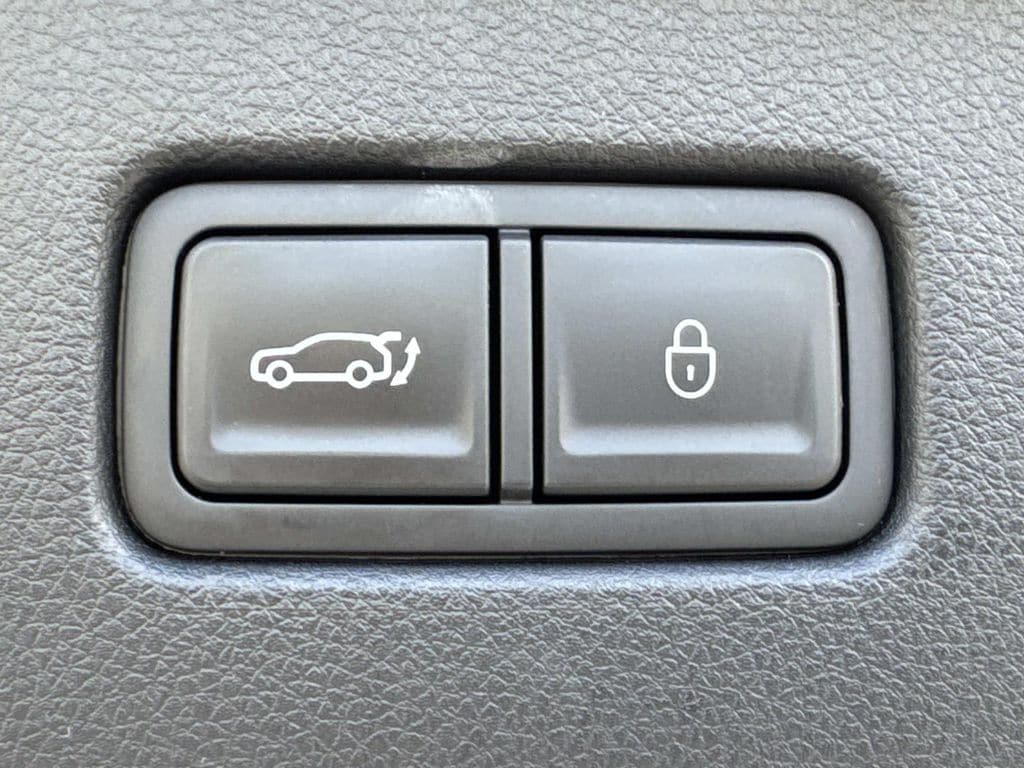 2025 GENESIS GV70 Standard - Photo 13