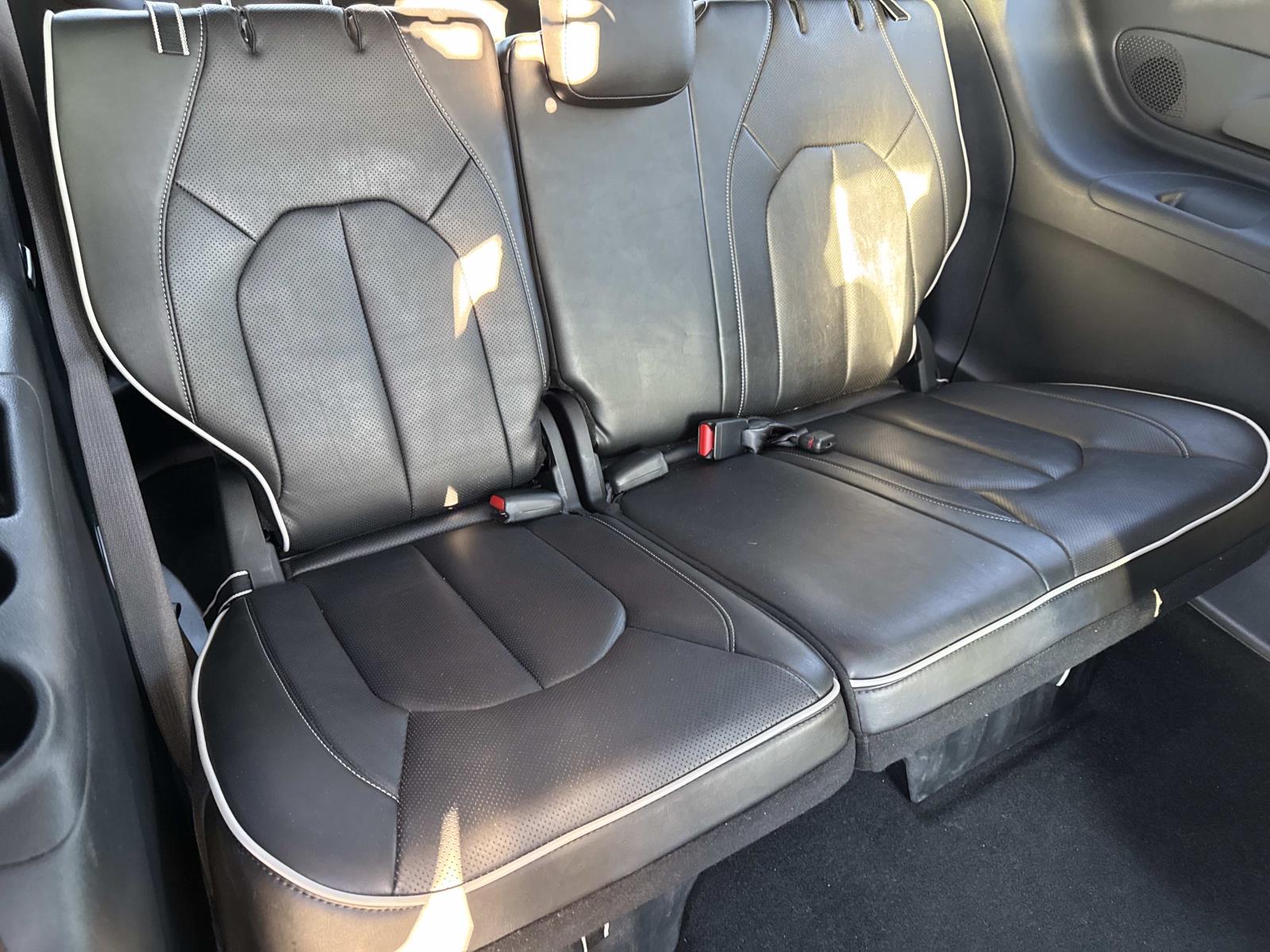 2026 Chrysler Pacifica Limited - Photo 24