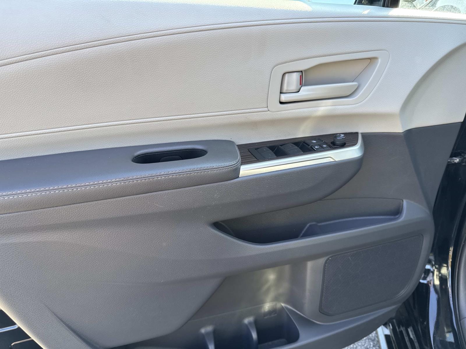 2021 Toyota Sienna LE - Photo 25