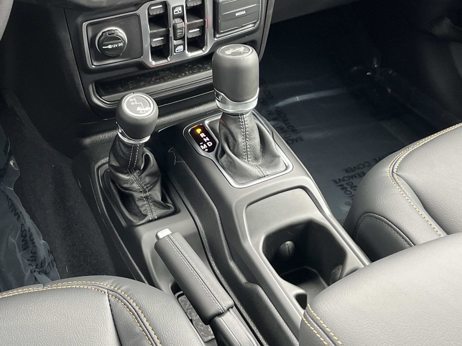 2026 Jeep Wrangler 4-Door Sahara - Photo 14