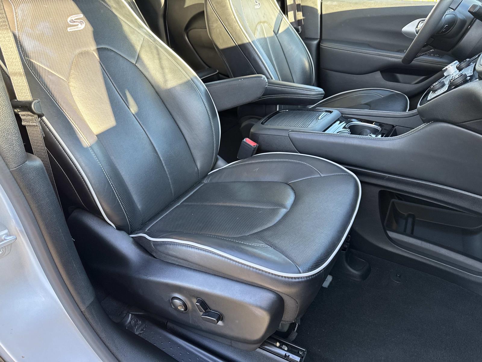 2026 Chrysler Pacifica Limited - Photo 27