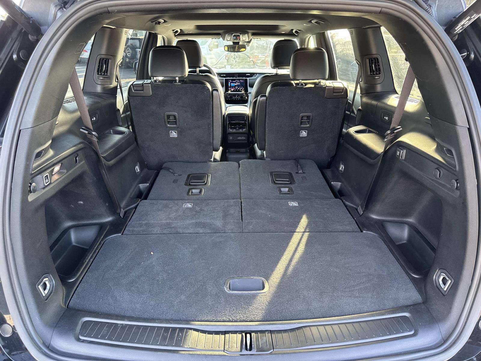 2024 Jeep Grand Cherokee L Altitude - Photo 12