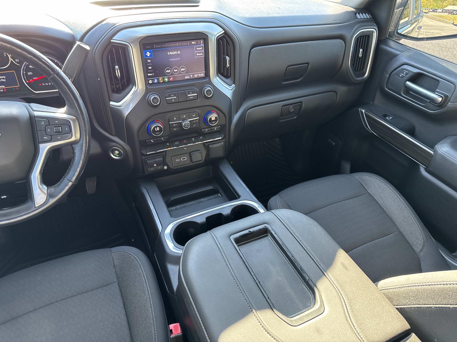 2019 Chevrolet Silverado 1500 RST - Photo 15