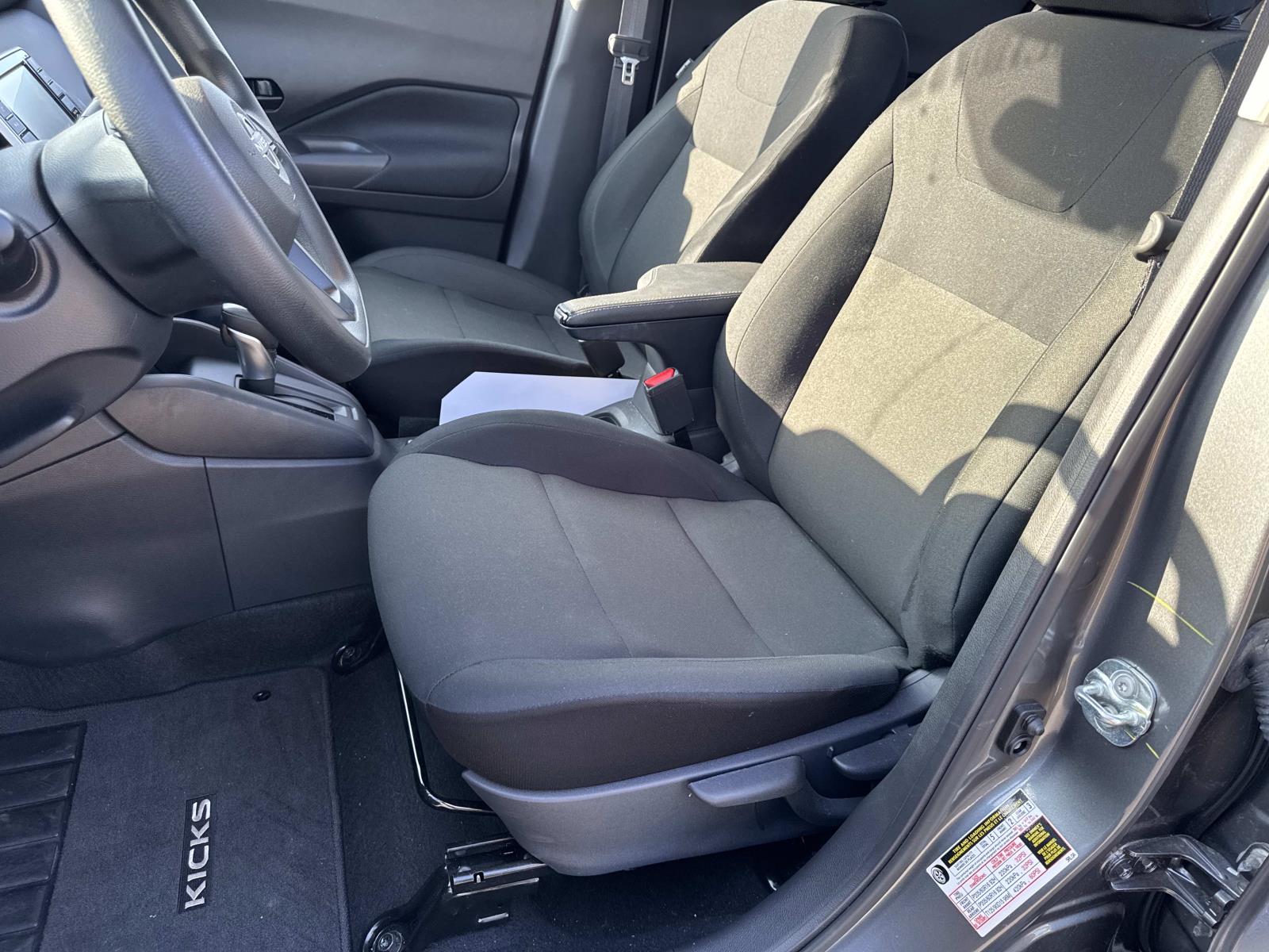 2025 Nissan KICKS PLAY Base - Photo 28