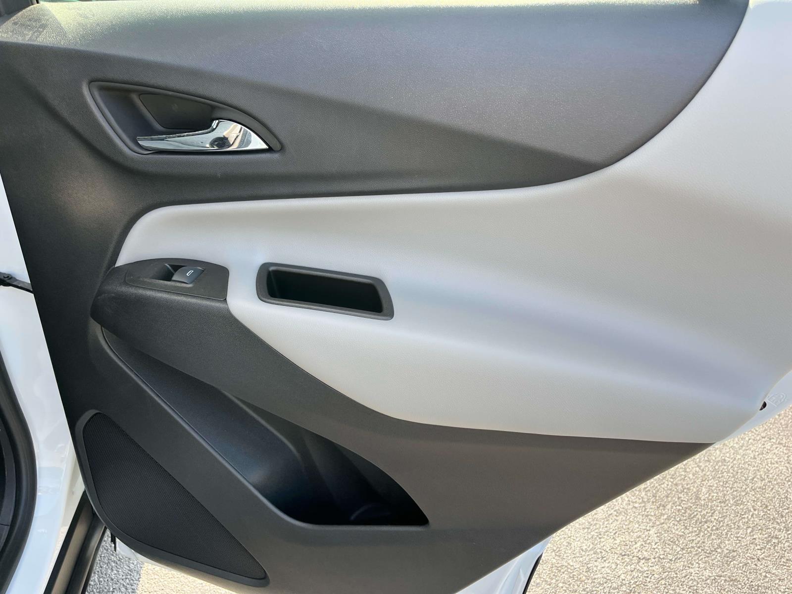 2023 Chevrolet Equinox LS - Photo 21
