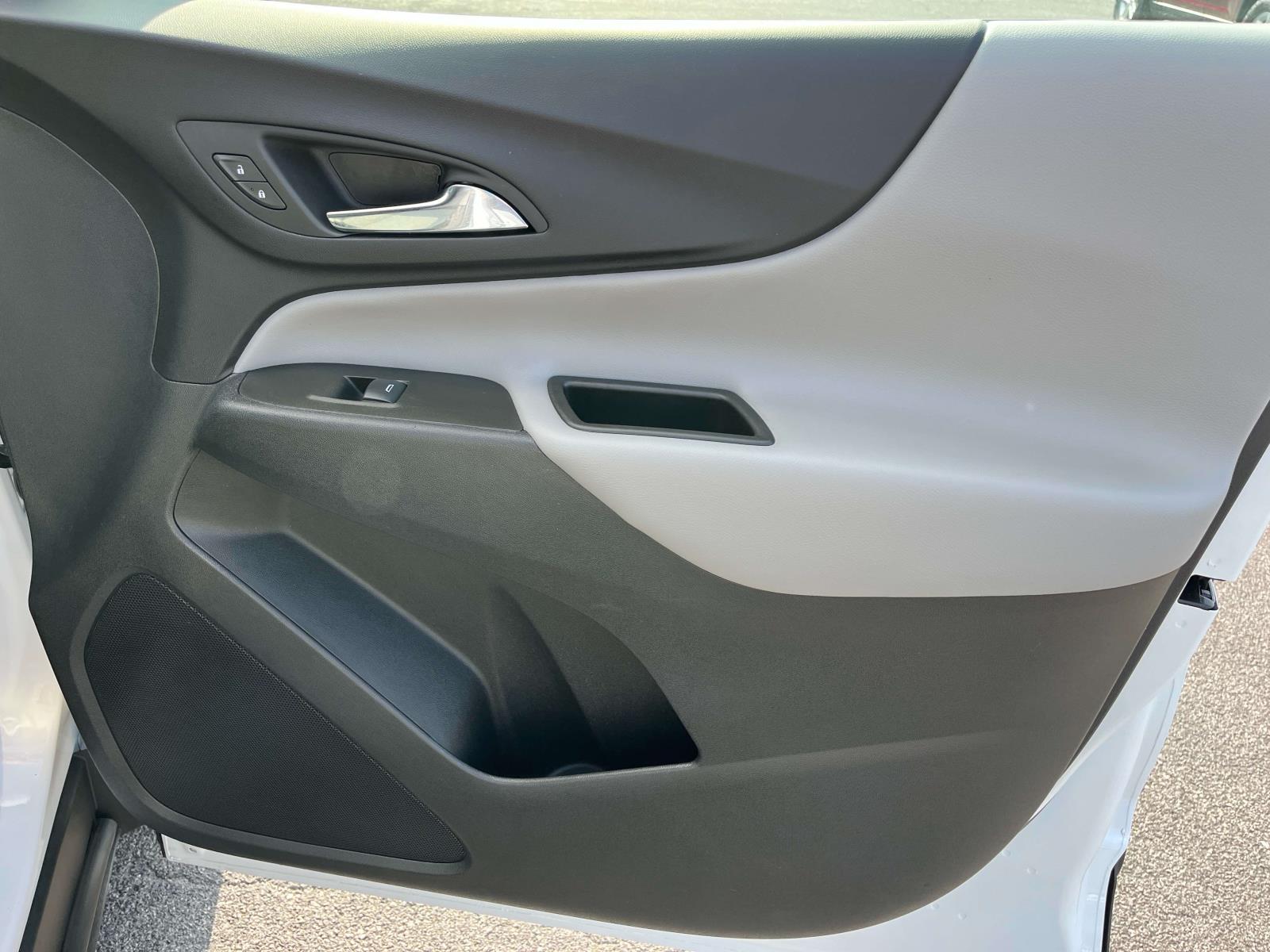 2023 Chevrolet Equinox LS - Photo 23